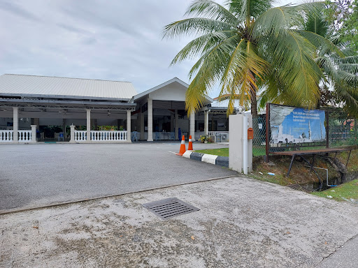 Surau Al-Firdaus Nilai Impian (SAFNI) Surau Al-Firdaus Nilai Impian (SAFNI)