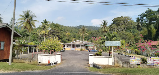 Masjid Kampung Tok Kah(مسجد كامڤوڠ توك كه) Masjid Kampung Tok Kah(مسجد كامڤوڠ توك كه)