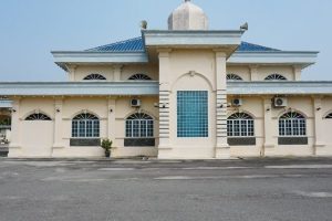 Masjid al-Hadi, Kampung Makam