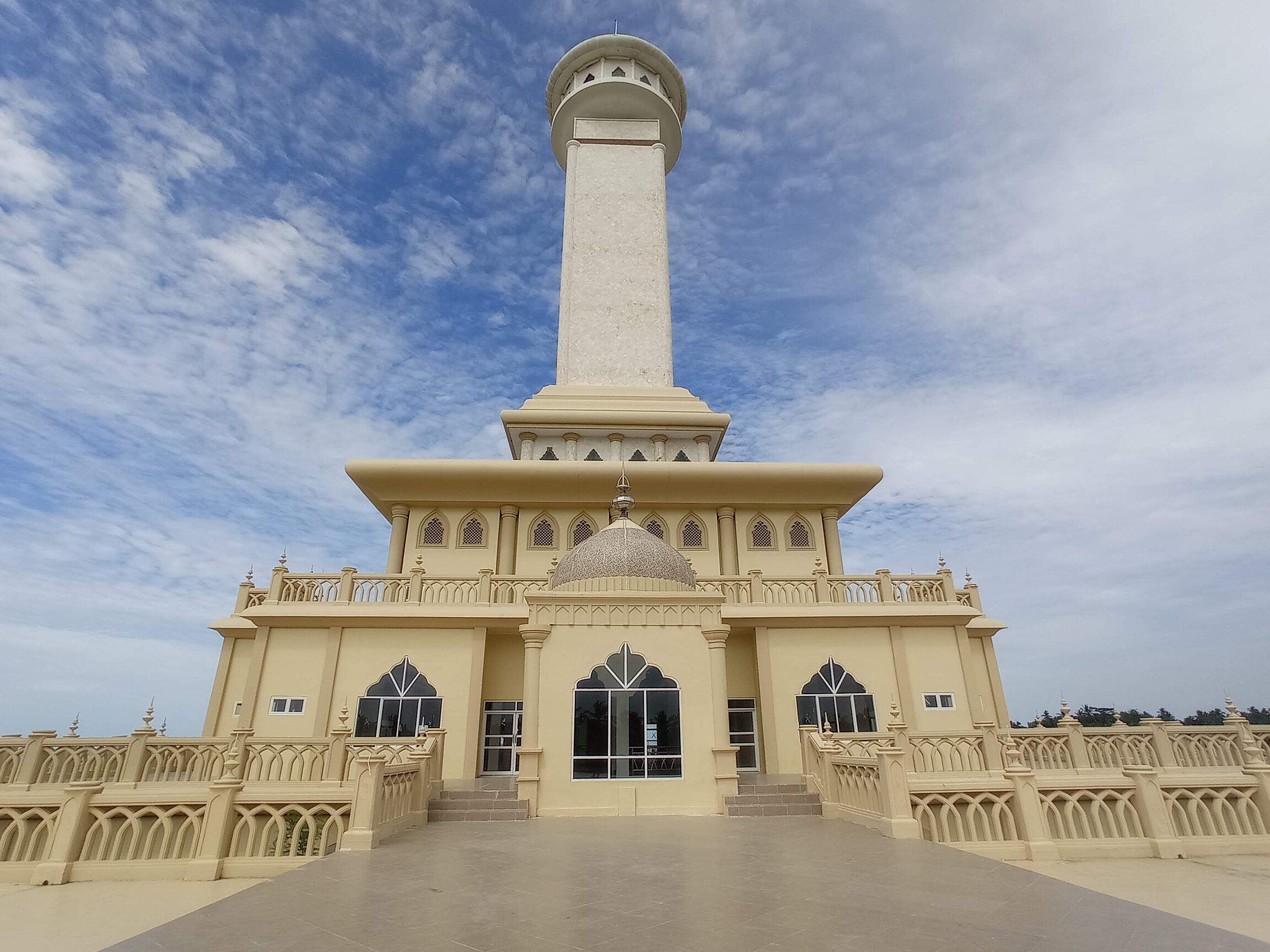 Masjid Al-Islamiah Borneo Samudera Pinawantai 1 masjid al islamiah borneo samudera pinawantai