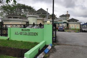 Masjid Al-Mujahidin, Kompleks Perumahan PDRM Tabuan Jaya
