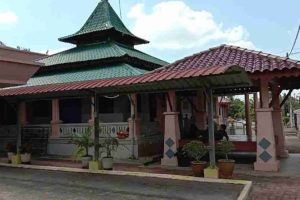 Masjid Batu Gajah / Al-Yaqin Batu Gajah