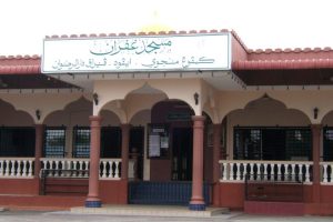 Masjid Ghufran, Kampung Manjoi