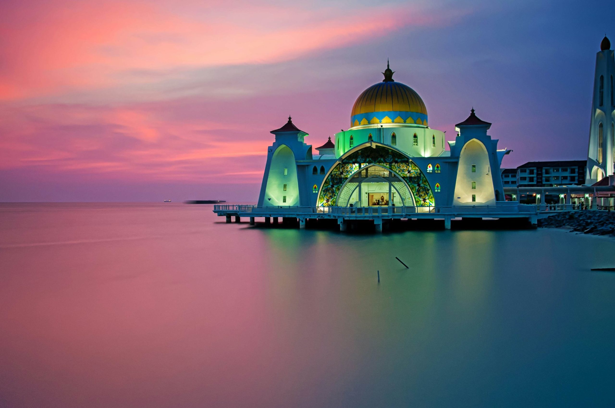 Masjid Selat Melaka 1 masjid selat melaka scaled