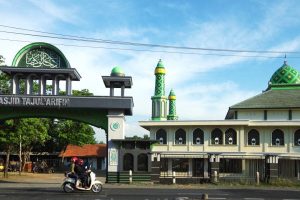 Masjid Tajul Arifin