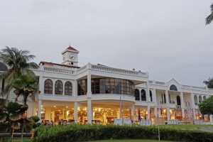 Masjid Taman Tanjung Puteri Resort